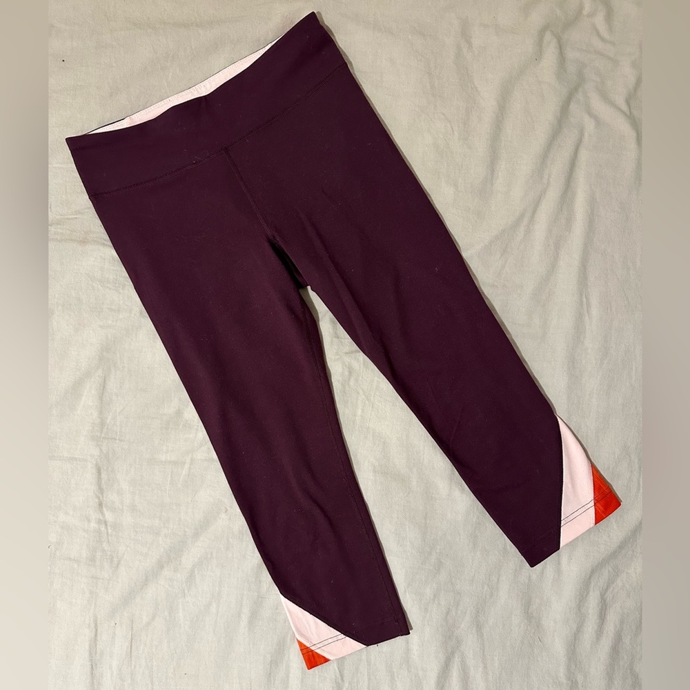 Under Armour Cropped Athletic Leggings